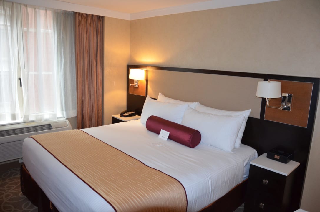 King Size Bett Delta Hotels by Marriott New York Times Square