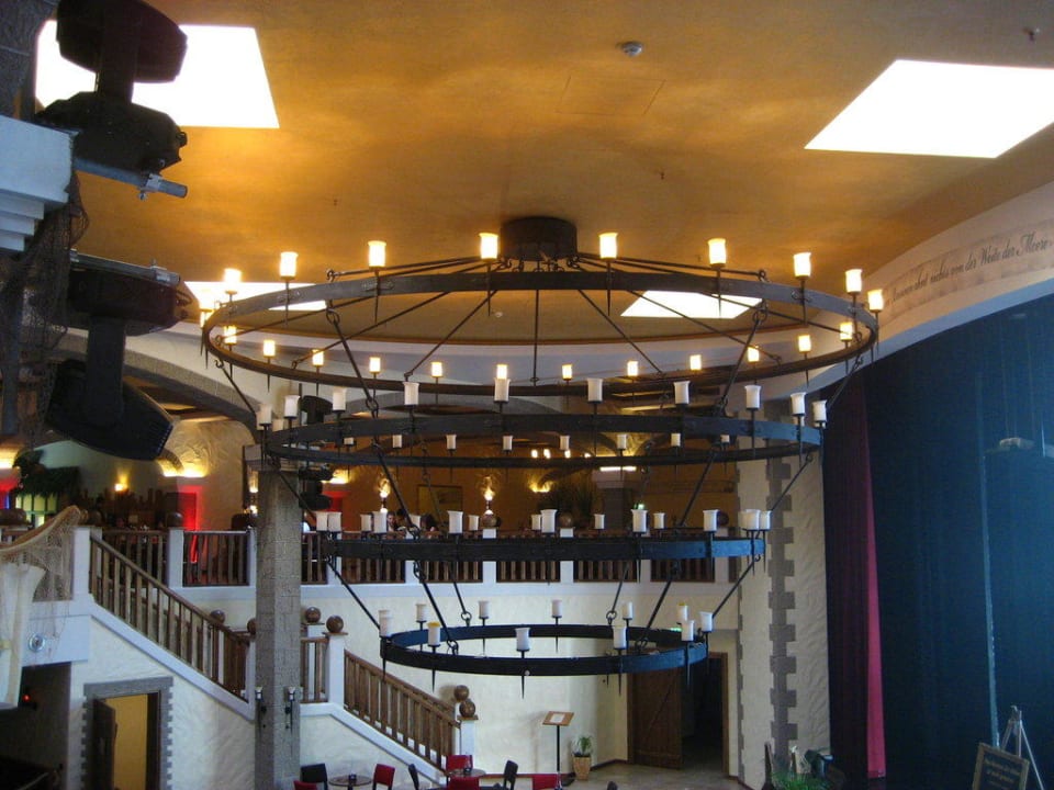 Kronleuchter Heide Park Abenteuerhotel