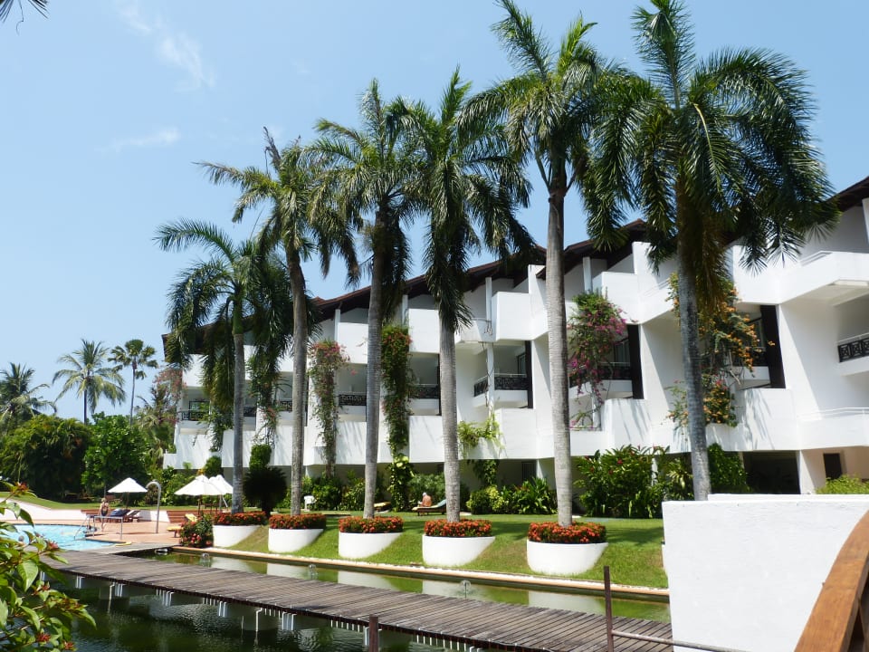 Gartenanlage Hotel Lanka Princess Ayurveda