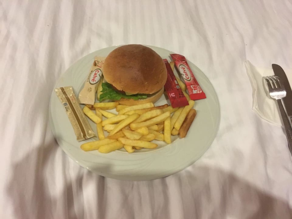 Room service Hotel Delphin Imperial