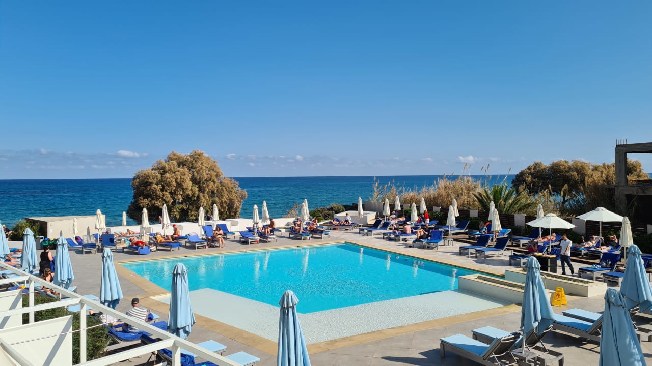 Pool I Resort Beach Hotel & Spa