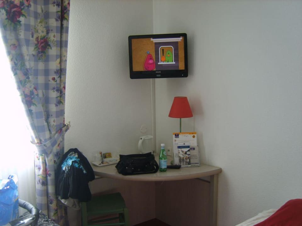 Chambre Campanile Val de France