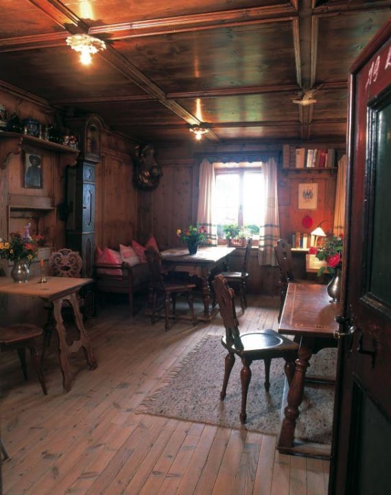 Lobby/Eingang Hotel Zirmerhof