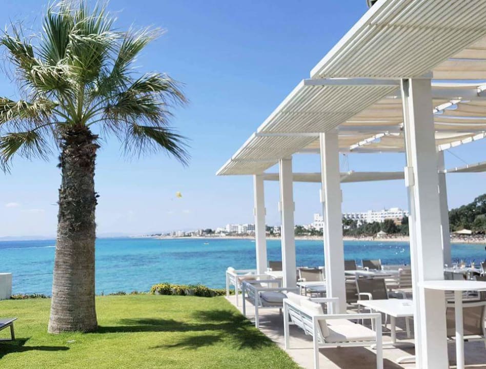 Strand Hotel La Badira