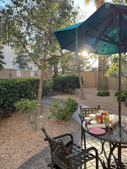 Pool Hilton Grand Vacations Suites on the Las Vegas Strip