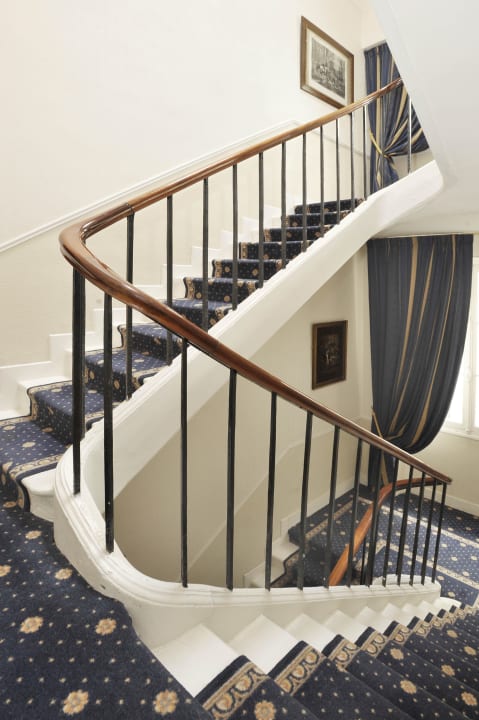 Escalier A L'hotel Des Roys