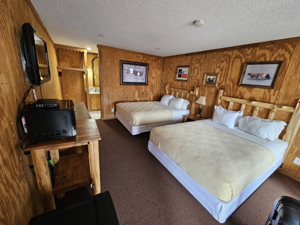 Zimmer Big Texan Motel