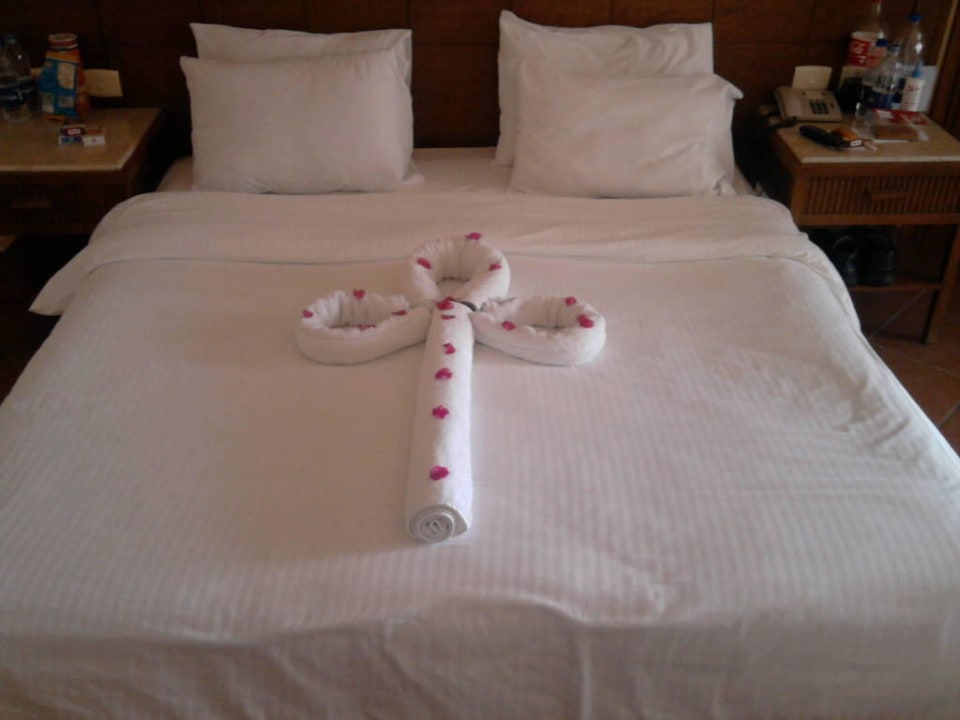 Deko auf dem Bett Charmillion Sea Life Resort
