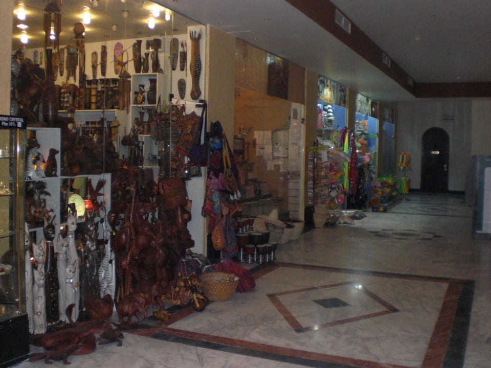 Geschäfte in der Lobby Le Jardin Aqua Park Resort