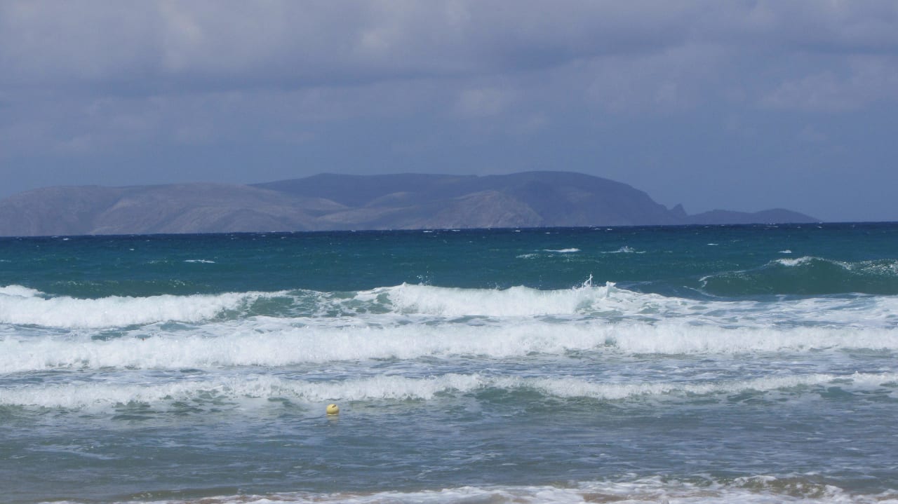 Wellengang nach dem Gewitter Mitsis Rinela