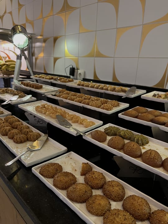 Gastro Xanadu Resort Hotel