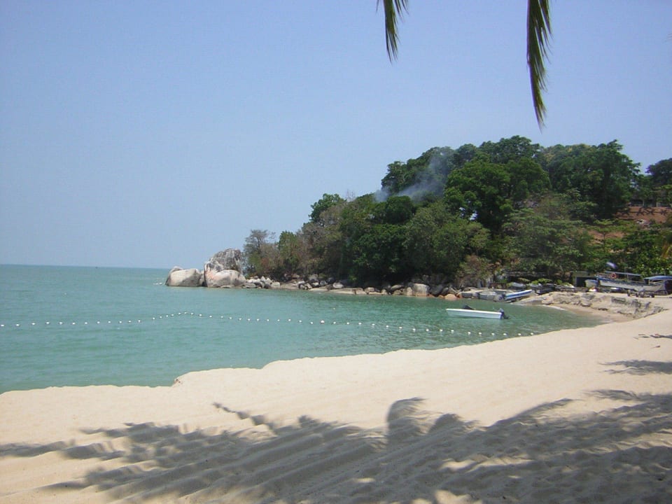 Strand Hotel Shangri-La Rasa Sayang Resort