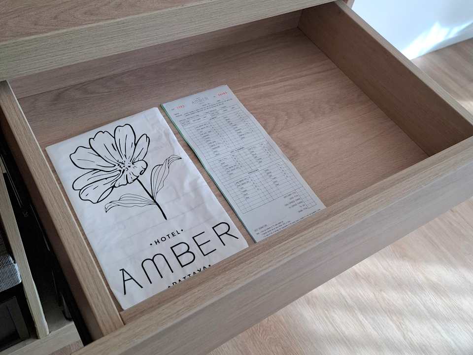 Zimmer Hotel Amber Pattaya