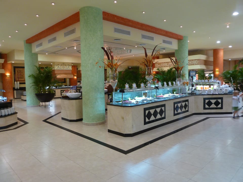 Blick aufs Büffet Bahia Principe Grand Tulum