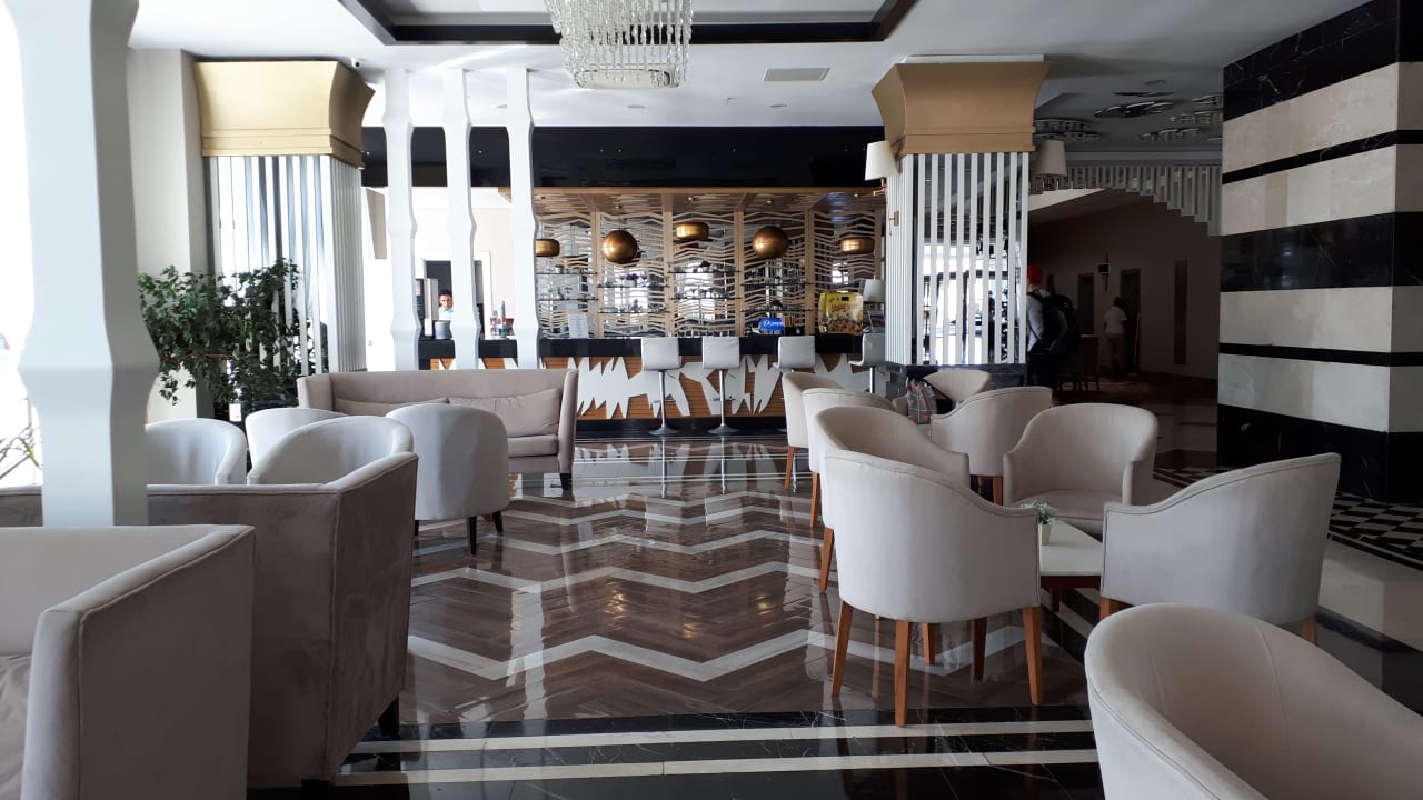 Gastro Palm World Side Resort & Spa