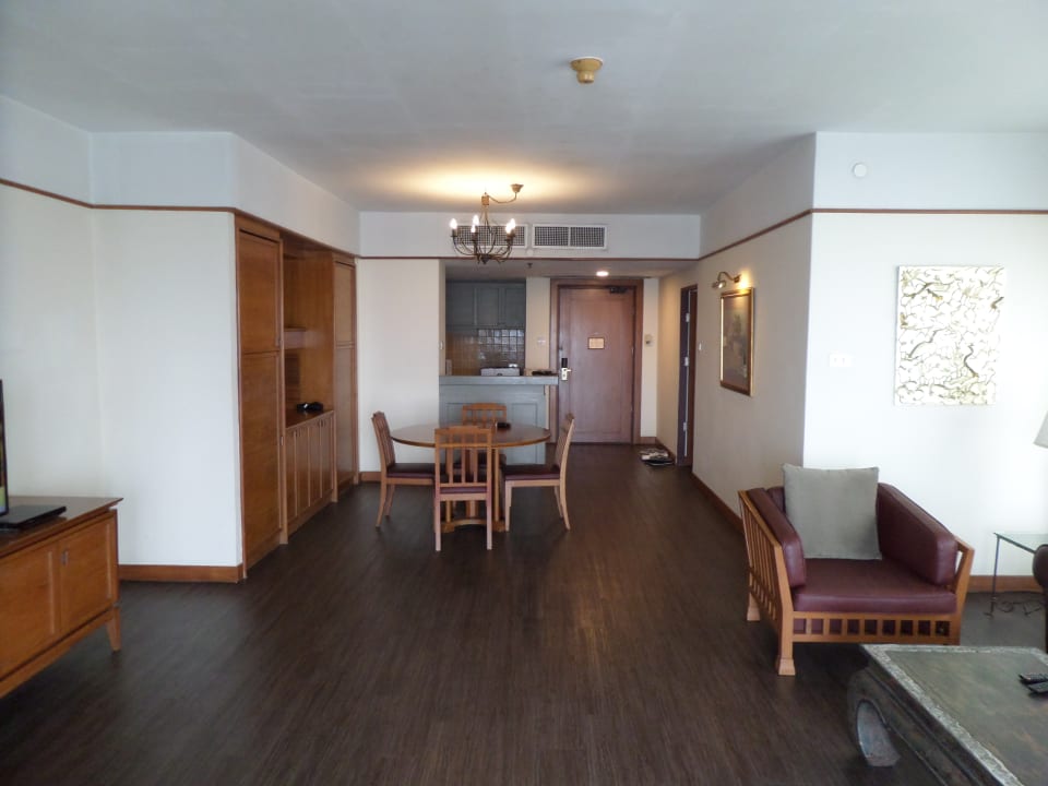 Zimmer Pantip Suites Sathorn