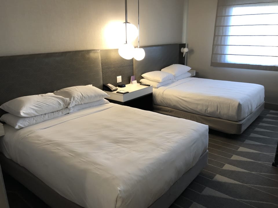 Zimmer Hyatt Regency Los Angeles International Airport