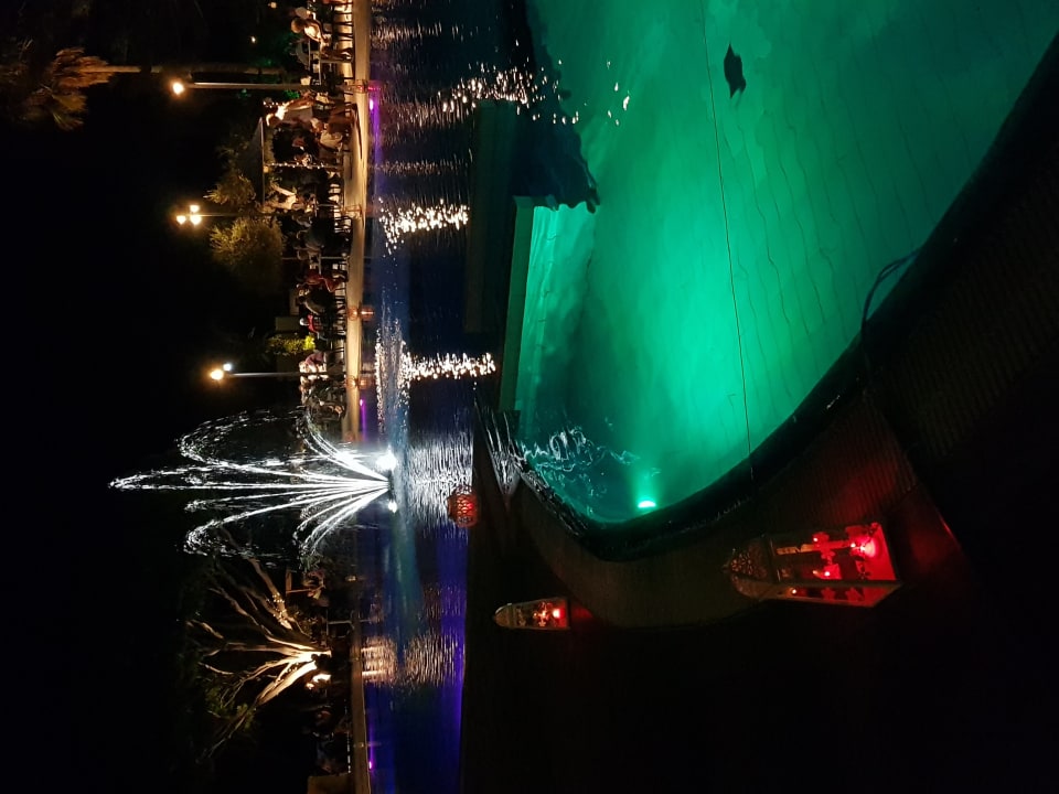 Pool Atlantis Hotel