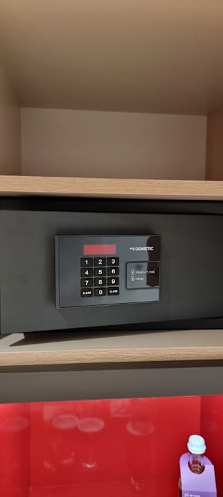 Zimmer IntercityHotel Berlin Airport BER Terminal 1+2