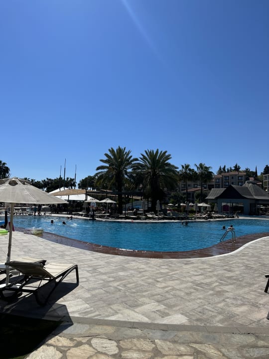 Pool Arum Barut Collection