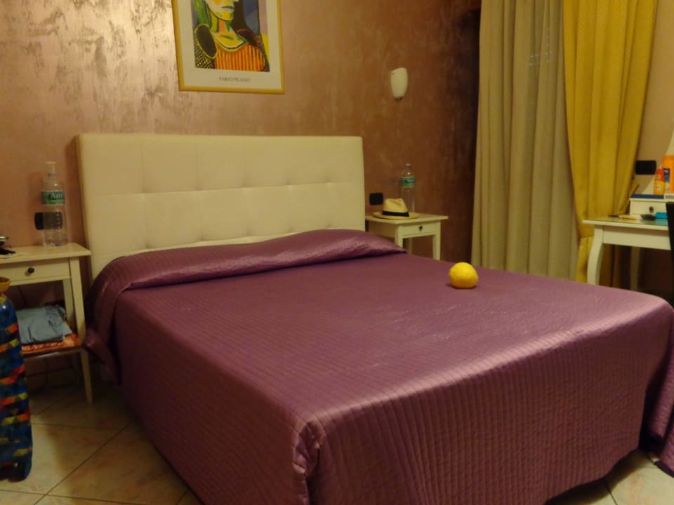 Zimmer 8 Hotel Diana Pompei