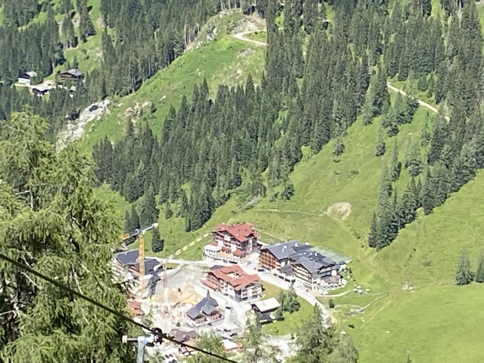 Außenansicht Hotel Alpenhof