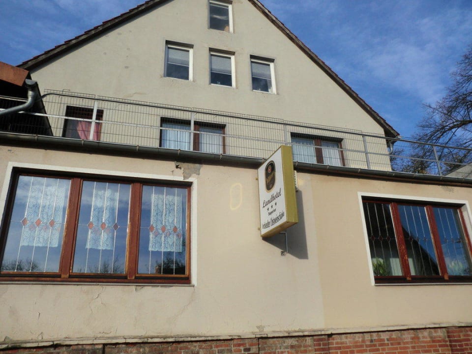 Straßenansicht Landhotel Lechstedter Obstweinschänke