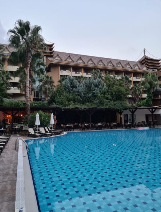 Pool Port Side Resort Hotel