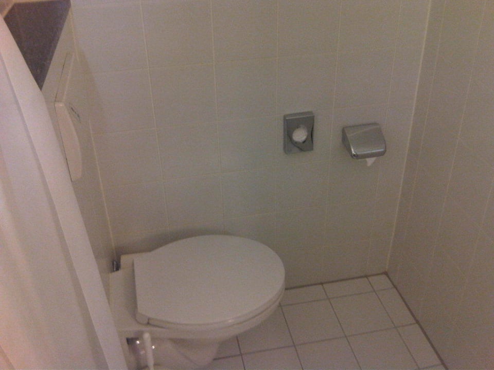 Zimmer 418 - Die Toilette NH München Messe