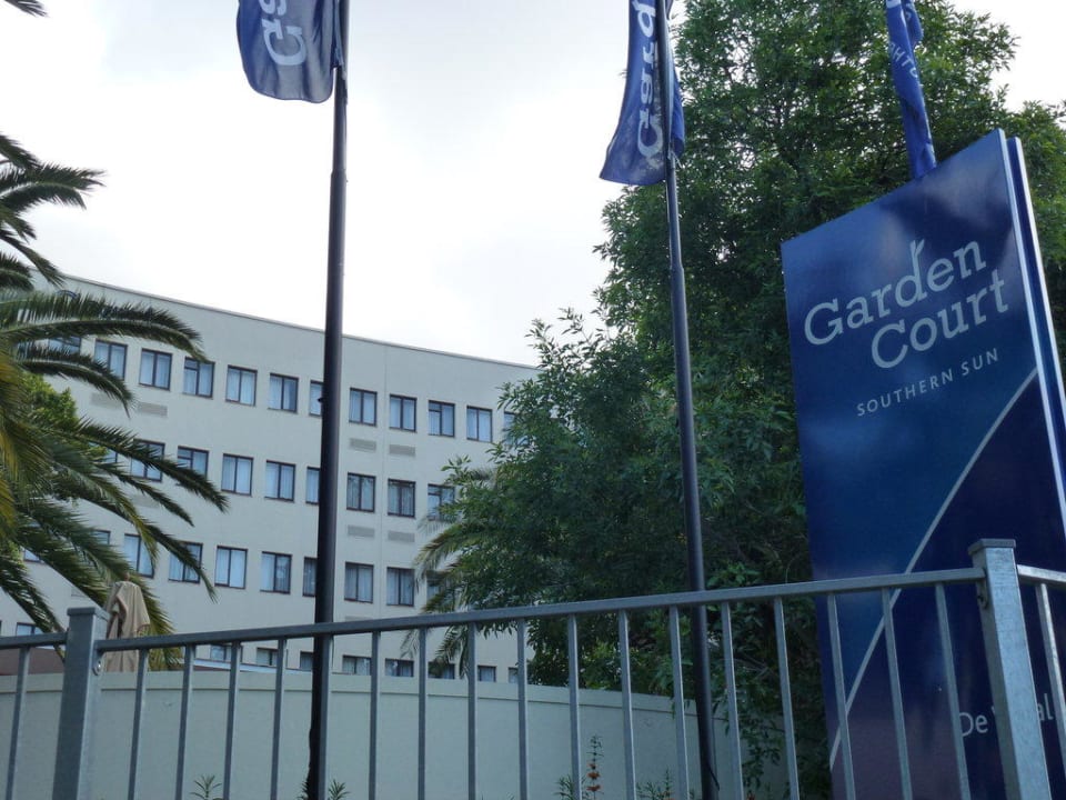 Hotel Court de Waal SunSquare Cape Town