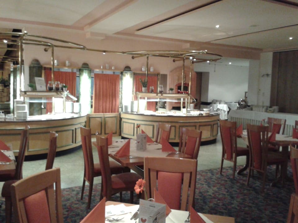 Teil des Büffets AHORN Panorama Hotel Oberhof