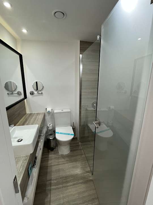 Zimmer Crystal Springs Beach Hotel