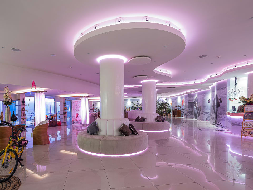 Lobby On Hotels Oceanfront - Adults Only