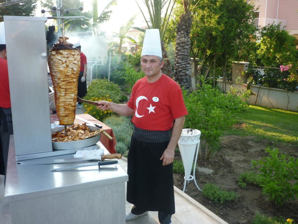 Leckeres Chickenfleisch Pine House by Werde Hotels