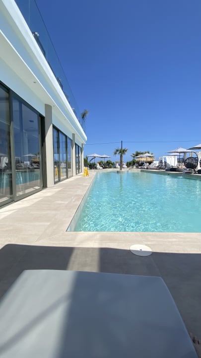 Pool Amnissos Residence