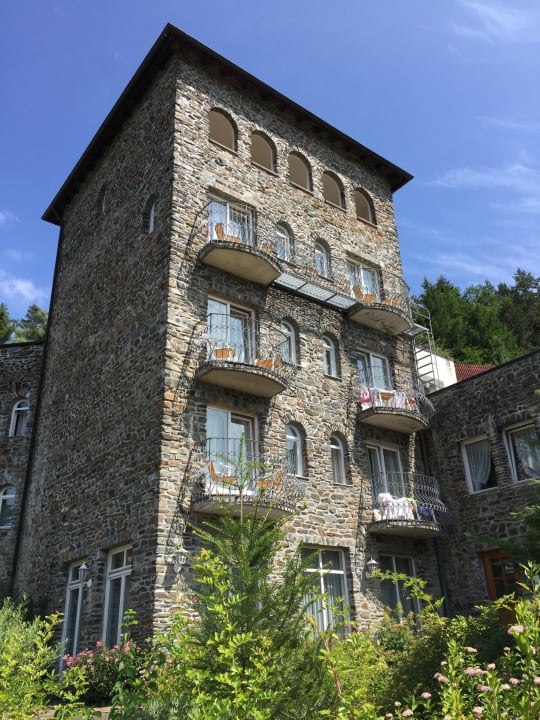 Der Turm Burghotel Am Hohen Bogen