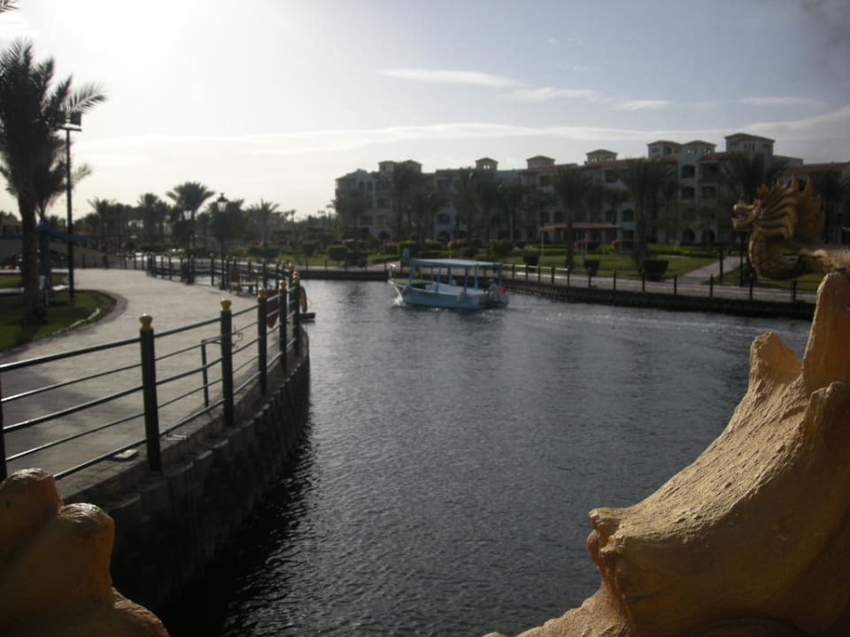 Территория отеля Pickalbatros Dana Beach Resort - Hurghada