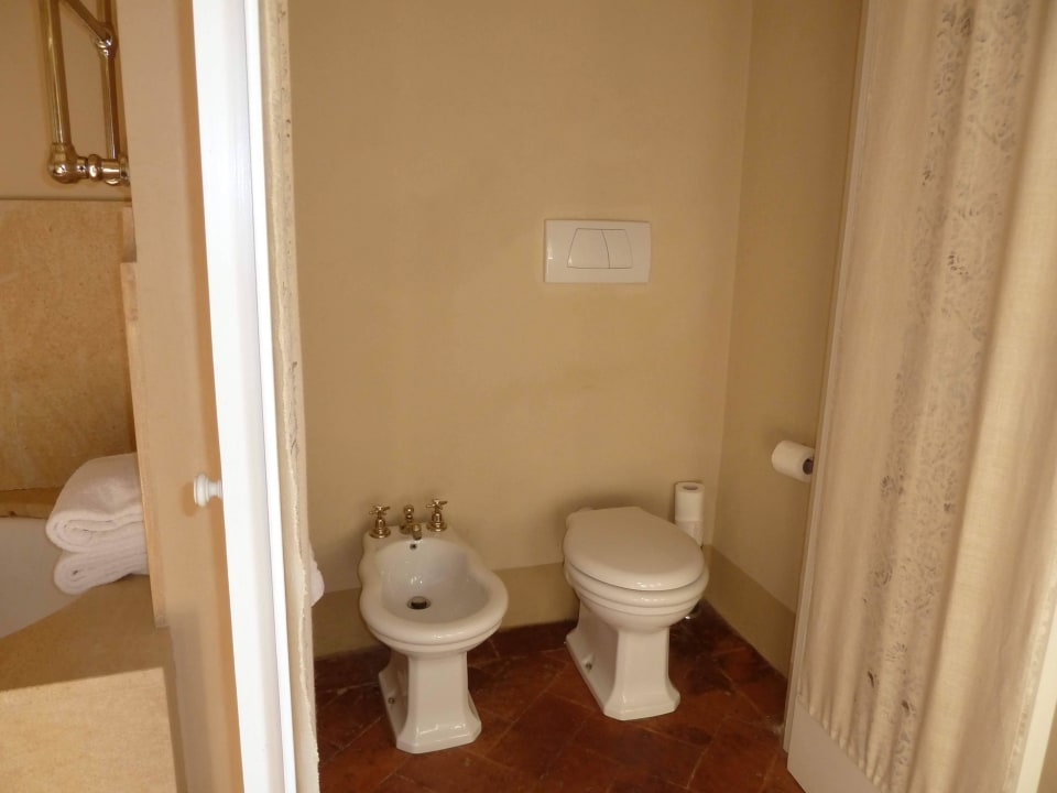 Bad - WC und Bidet "im Schrank" Hotel Locanda di Fonterutoli