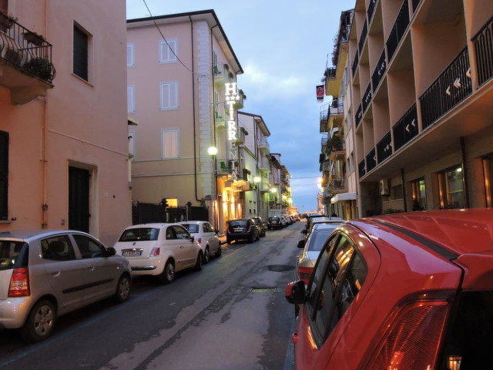 Esterno hotel Hotel Tirrenia