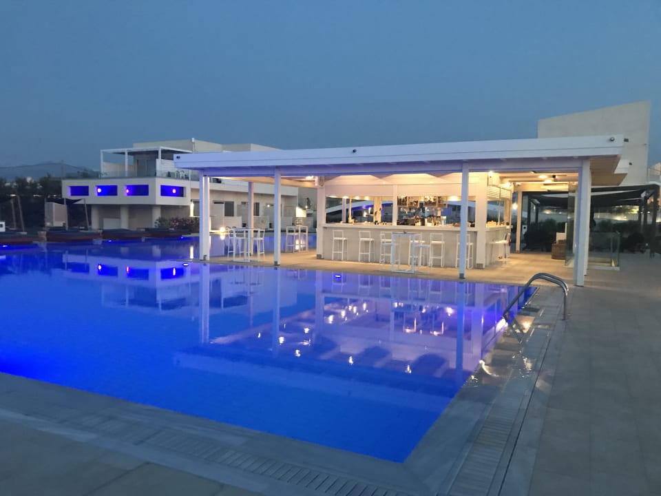 Pool TUI BLUE Insula Alba