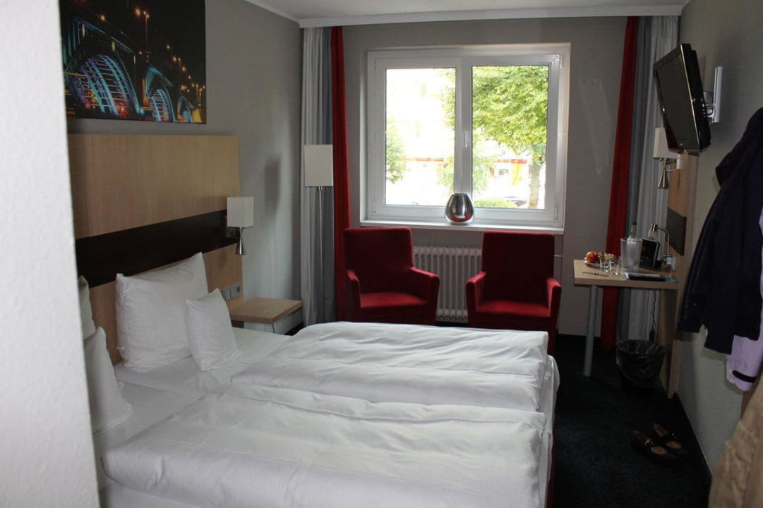 DZ Frontseite Hotel am Rothenbaum