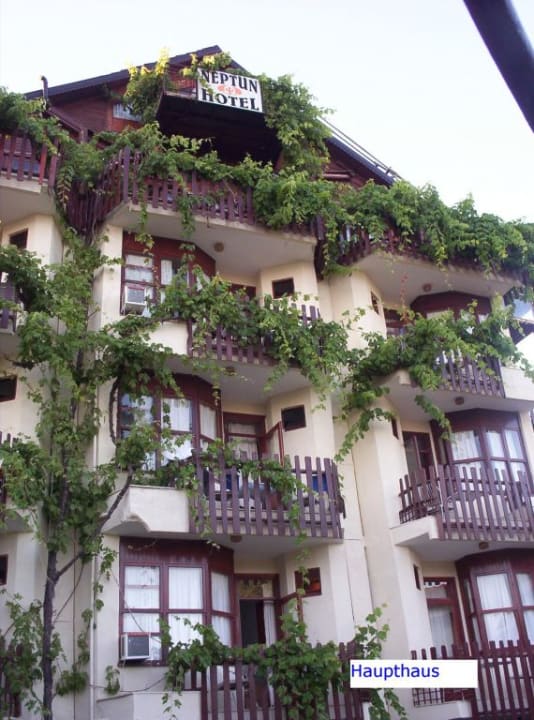 Außenansicht Hotel Neptün/Neptun