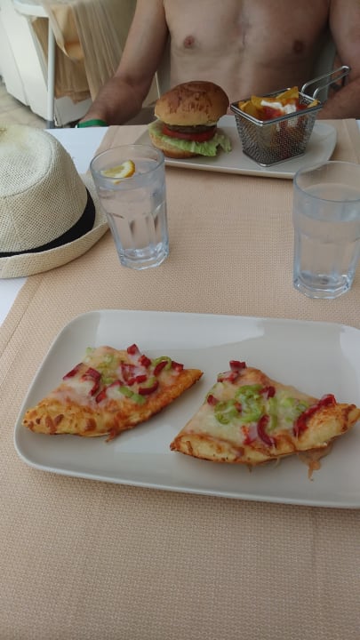 Gastro Can Garden Beach