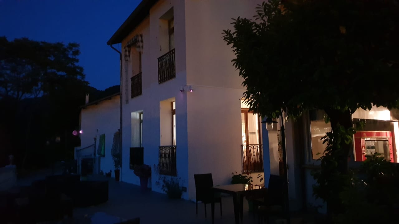 Außenansicht Hotel Logis Auberge Provencale