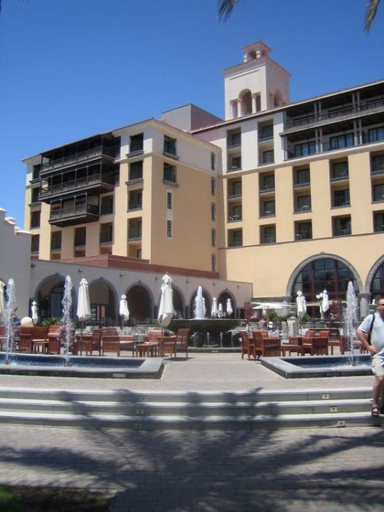 Hotel vom Garten aus betrachtet Lopesan Costa Meloneras, Resort & Spa