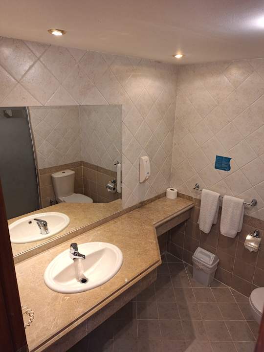 Zimmer Bliss Nada Beach Resort