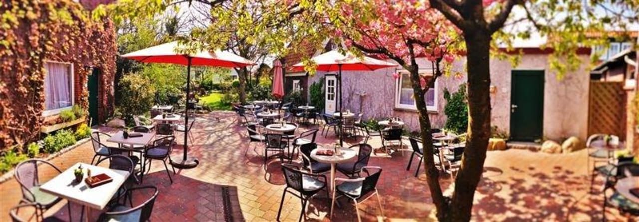 Terrasse Hotel zur alten Inselkirche