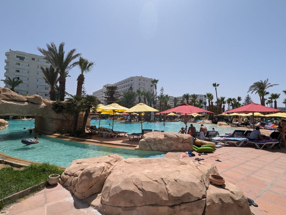 Pool Sahara Beach Aquapark & Resort
