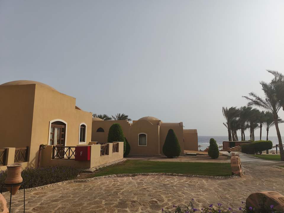 Außenansicht Radisson Blu Resort, El Quseir