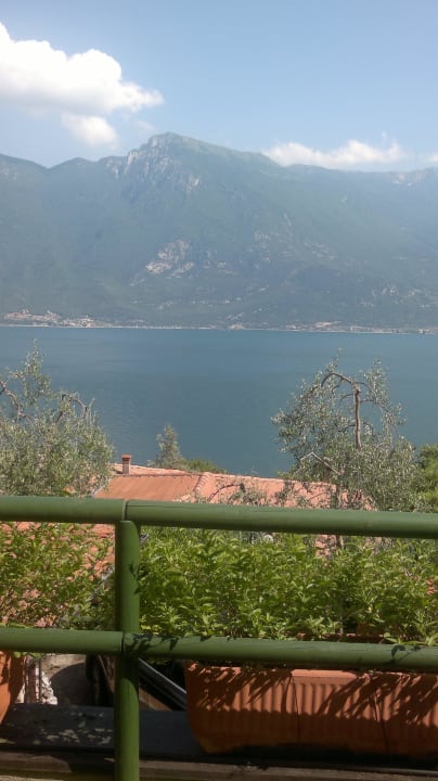 Ausblick zum See Relax Hotel Villa La Gardenia & Oleandra